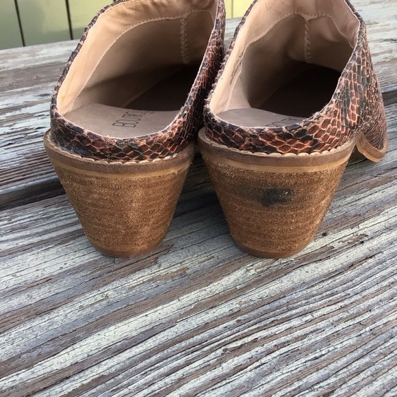 Boutique by Corkys Size 9.5 Amina Mules Snakeskin Animal Print Heels Point Toe - Picture 4 of 8
